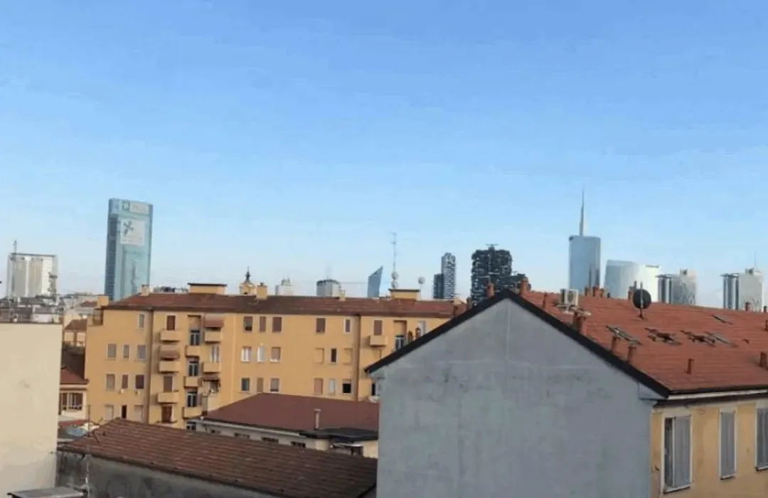 Guesthost - Isola View Renovated Apartment-1